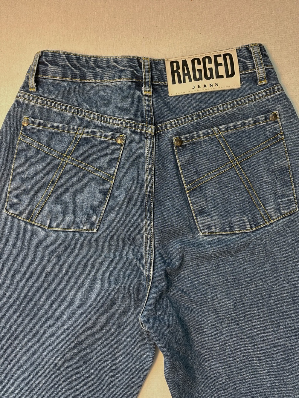 The Ragged Priest High Waisted Mom Jeans (EUC) Size 26